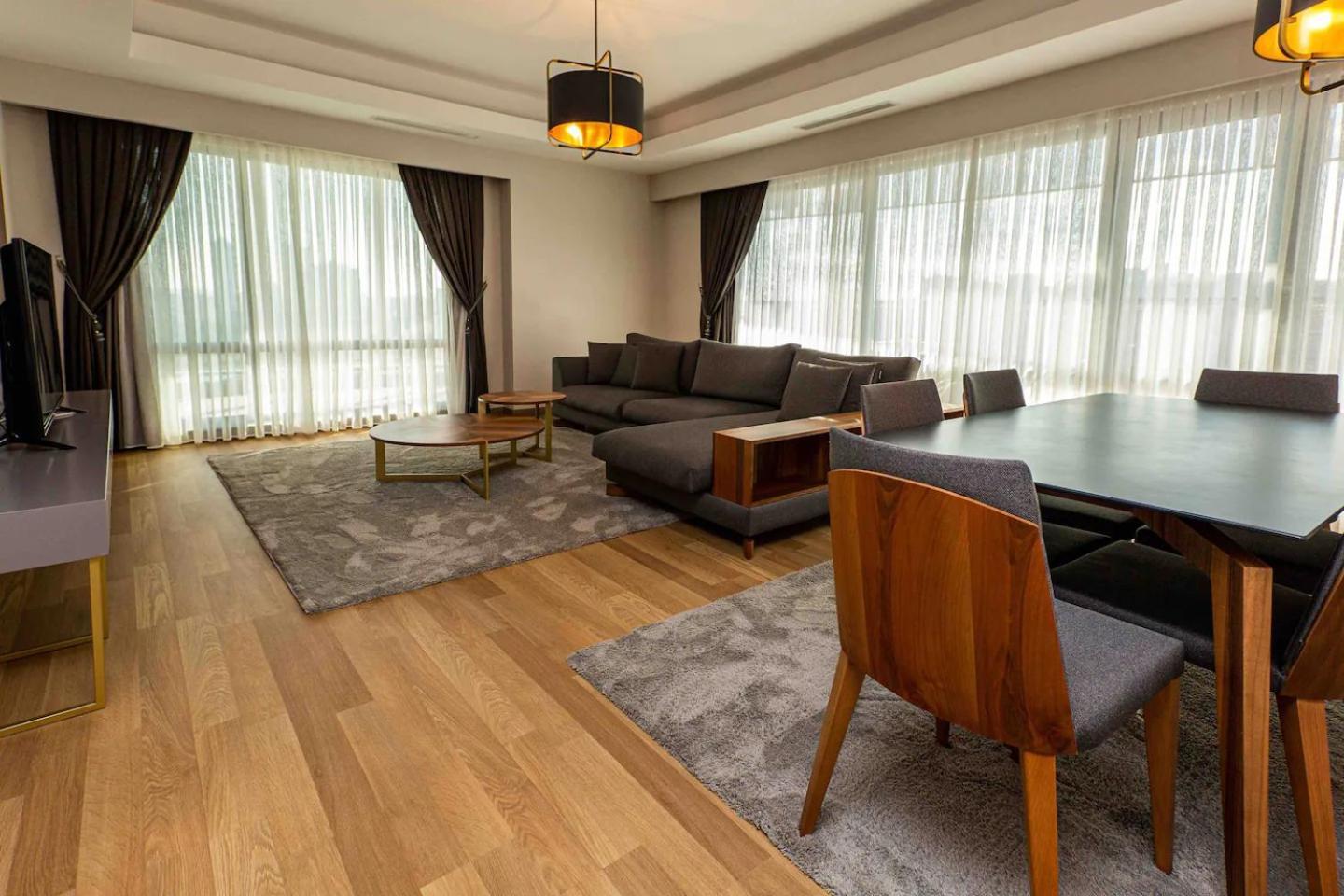 Apartament Luxurious In *
